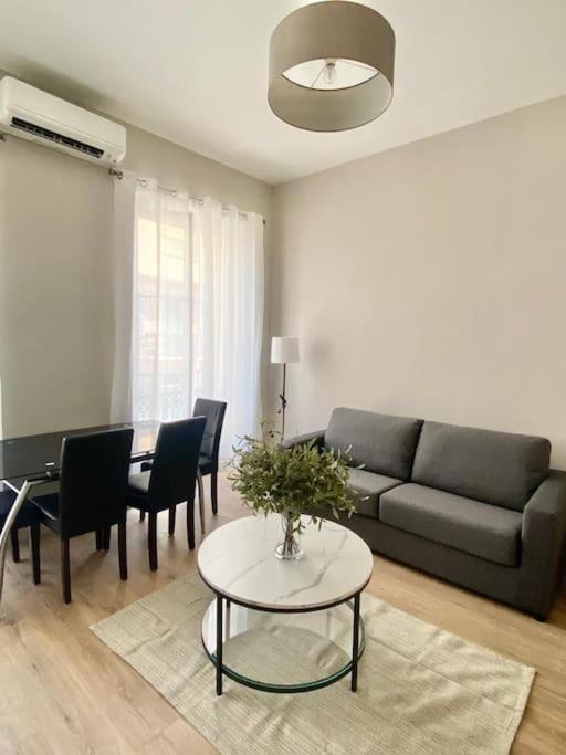 Apartamento Au Coeur De Pour 4 - Clim & Wifi